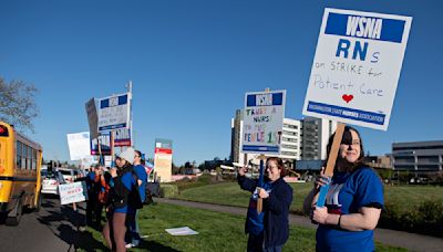 PeaceHealth nurses picket Vancouver hospital, demanding safe staffing and fair wages