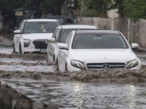 Delhi Records Max Temperature Of 37.1 Deg C; IMD Predicts Heavy Rains For Next Two Days - News18