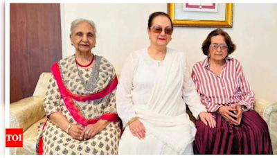 Guru Purnima 2024: Saira Banu shares pic with her mentors: see inside | Hindi Movie News - Times of India