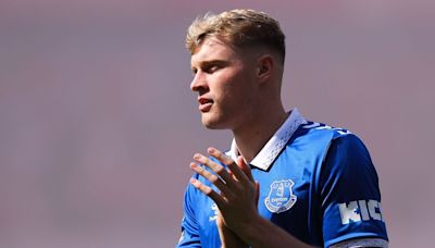 Man Utd could offer Everton four players in transfer swap for Jarrad Branthwaite