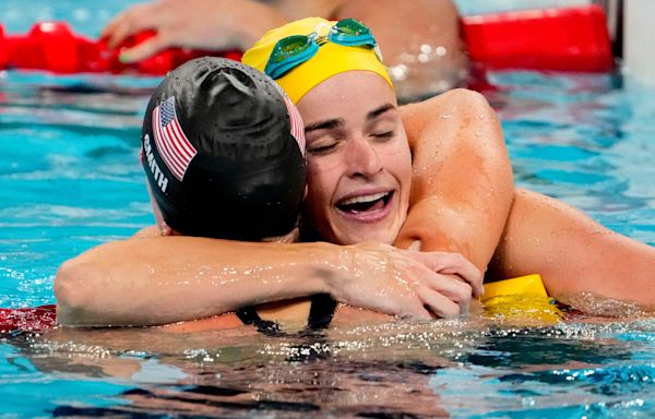 'Absolutely incredible:' Kaylee McKeown, Regan Smith put on show in backstroke final