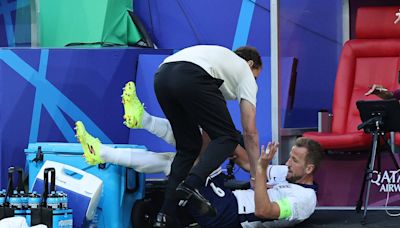 Kane 'fine' for Netherlands semi after collision with Southgate
