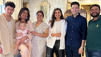 Priyanka Chopra-Nick Jonas pose with Parineeti Chopra, Raghav Chadha in family photo