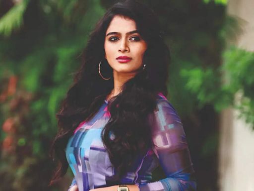 In both film & TV, I get an opportunity to connect with people: Reshma | Tamil Movie News - Times of India