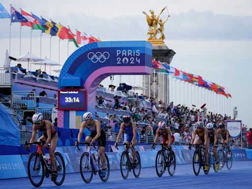 Olympics 2024 LIVE! Team GB in triathlon action; diving and BMX later; day five latest in Paris