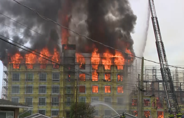 Fire at Redwood City construction site triggers evacuations