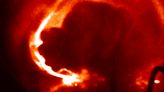 Lab-grown solar flares reveal secrets of the sun's coronal loops
