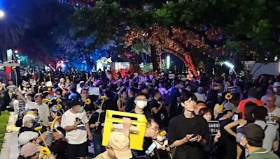 「我藐視國會」高雄今晚逾3500人擠爆中央公園人行道