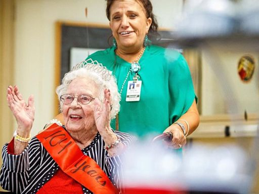 Muscle Shoals resident celebrates 104th birthday