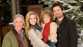 First Midwest Christmas Con brings stars, fans of Hallmark Christmas movies to KC