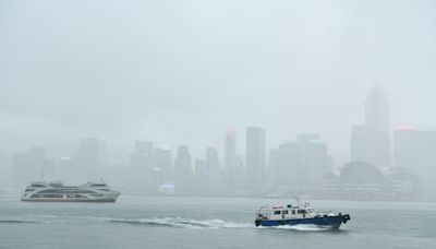 天氣｜周五、六有驟雨及狂風雷暴 南海低壓會否變熱帶氣旋成焦點｜Yahoo