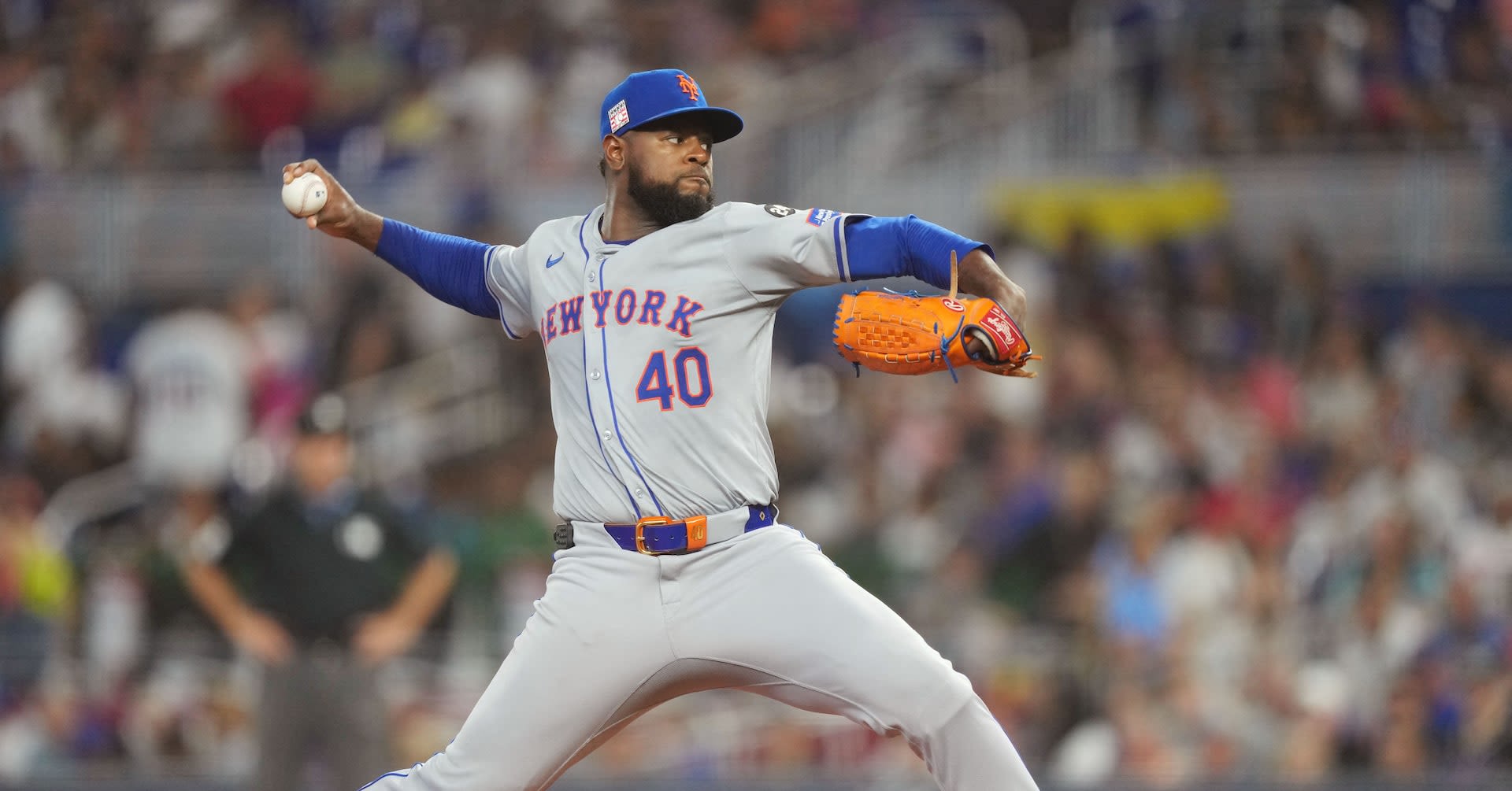 Four Mets pitchers combine to silence Marlins 1-0