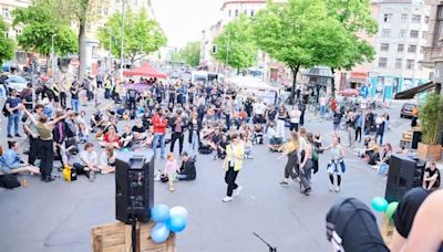 Berlin: Straßenfest aus Protest gegen Auto-Politik in Kreuzberg