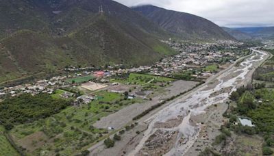 Cómo las históricas lluvias en Chile están ayudando a revivir sitios golpeados durante años por la megasequía