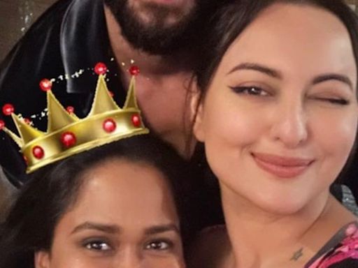 Sonakshi Sinha Shares An Adorable Pic With Arpita Khan On Her Birthday, Says ‘Hostess With The Mostest’ - News18