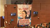 FOTOS: Con mega lona de Claudia Sheinbaum en el Senado festejan su triunfo electoral