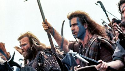 5 grandes éxitos del cine para ver completamente gratis: vuelve a emocionarte con los clásicos de Mel Gibson, Pollack o Clint Eastwood