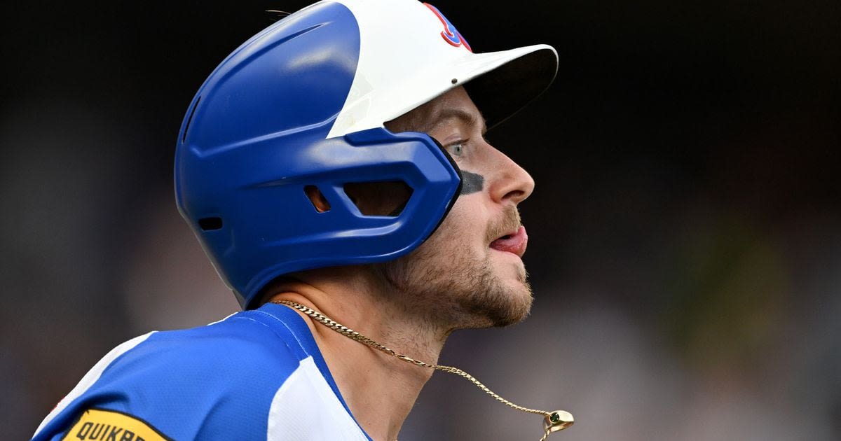 With a special necklace, Braves’ Jarred Kelenic honors his late grandfather