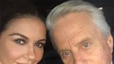 Catherine Zeta-Jones habla de los 'altibajos' de su matrimonio y del tiempo que estuvo separada de Michael Douglas