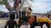 Cómo es el “He Neak Ta”, el ritual de Camboya para la buena fortuna, prosperidad y lluvia