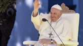 El Papa denuncia las "fake news" y pide a los jóvenes salir de las "identidades artificiales"