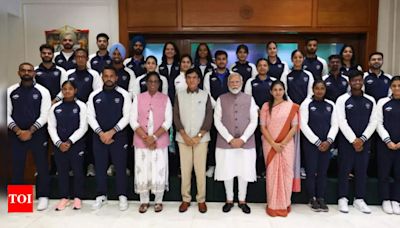 PM Modi meets athletes ahead of their departure for Paris Olympic - Times of India