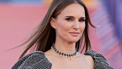 Natalie Portman looks sensational in glittering evening gown