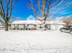 3703 N Molleck Dr, Peoria IL 61615