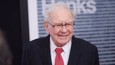 Warren Buffett: 3 Investing Tips You Can’t Afford To Ignore in 2025