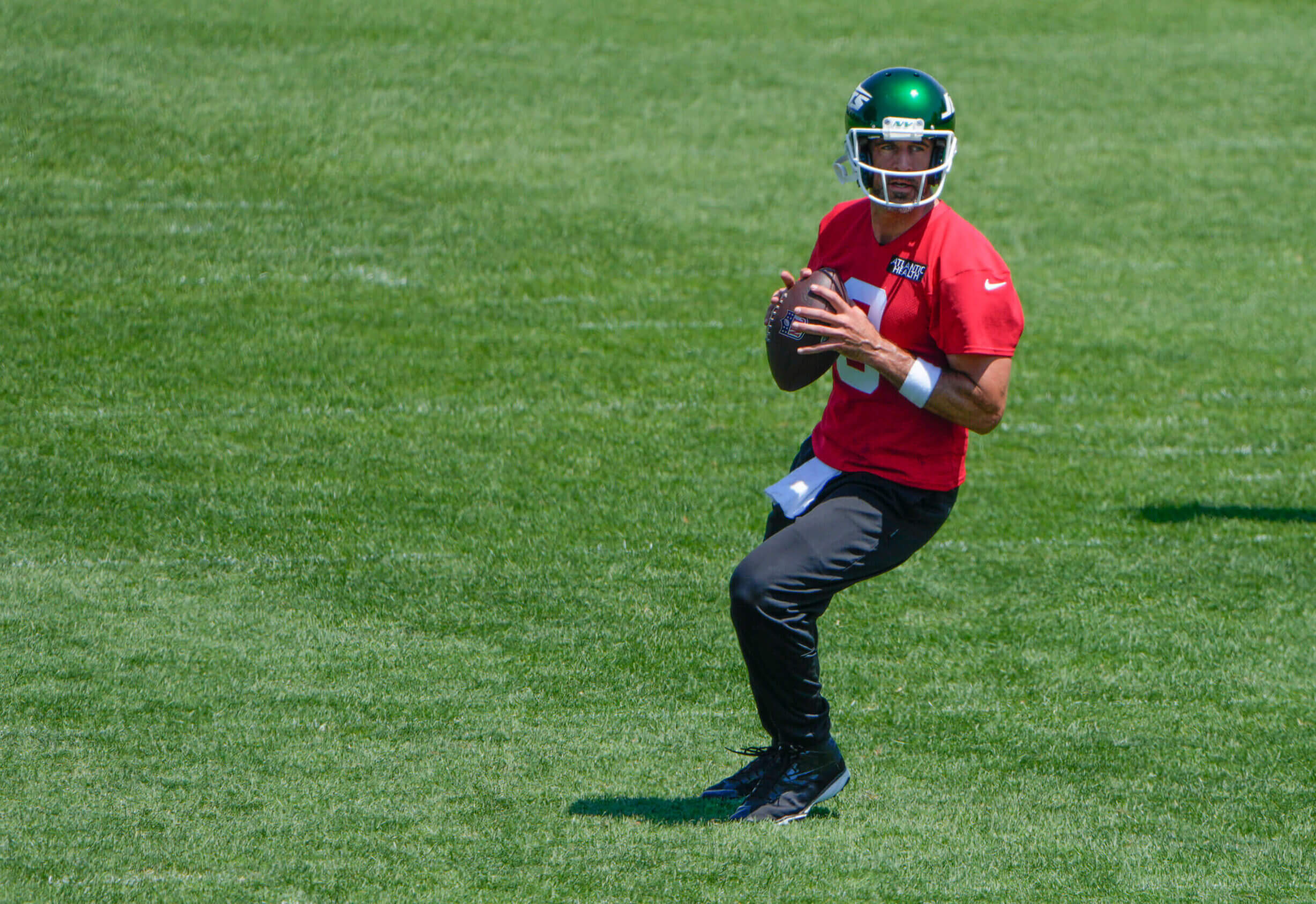 Jets observations: Aaron Rodgers returns to practice looking like his old self
