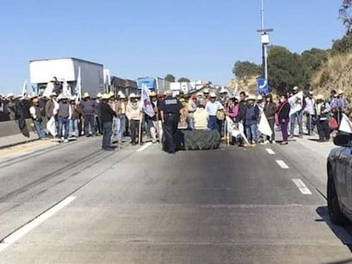 ¡Evita la autopista México-Puebla! Bloqueo cumple 24 horas; estas son las alternativas viales