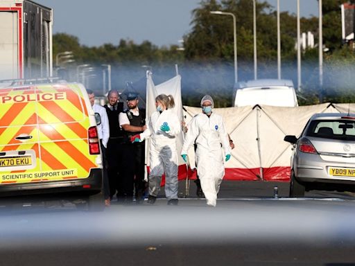 英國17歲少年持刀攻擊致2名兒童身亡，11人受傷；英國皇室與首相紛表哀悼 - TNL The News Lens 關鍵評論網