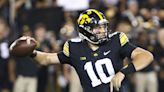 Hawkeyes quarterback Deacon Hill enters transfer portal