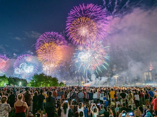 The Absolute Best Places to Watch the Fireworks in NYC