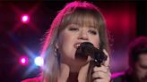 Kelly Clarkson blows fans away with her cover of Billie Eilish’s ‘What Was I Made For?’