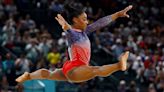 Simone Biles le dijo a CNN que competir en París "significó muchísimo" después de haber dejado la contienda en Tokio