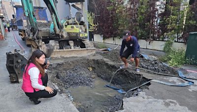 鳳山路面凹陷掏空 李雅靜呼籲加速汰換老舊管線