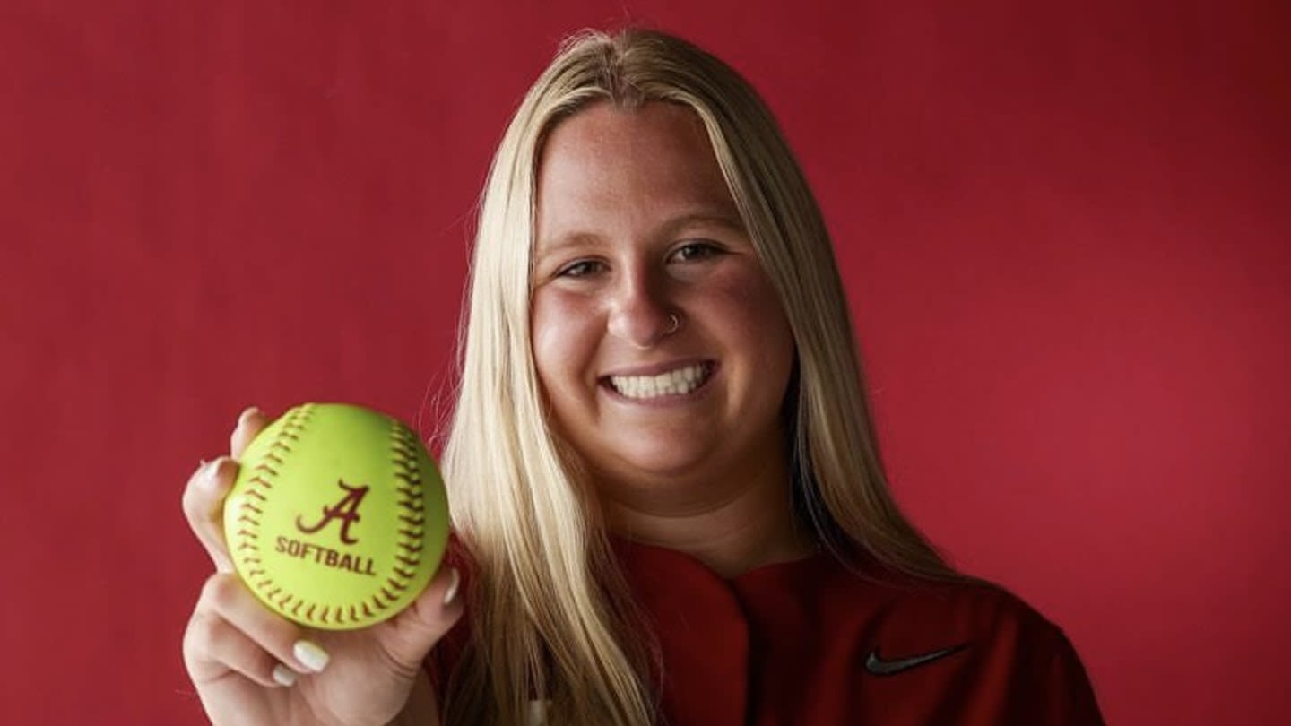 Alabama Softball Lands CAA Pitcher of the Year