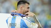Polémica racista entre Argentina y Francia escala a la política: un funcionario despedido por involucrar a Messi - El Diario NY