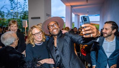 Hammer Museum pays tribute to departing Director Ann Philbin at star-packed gala