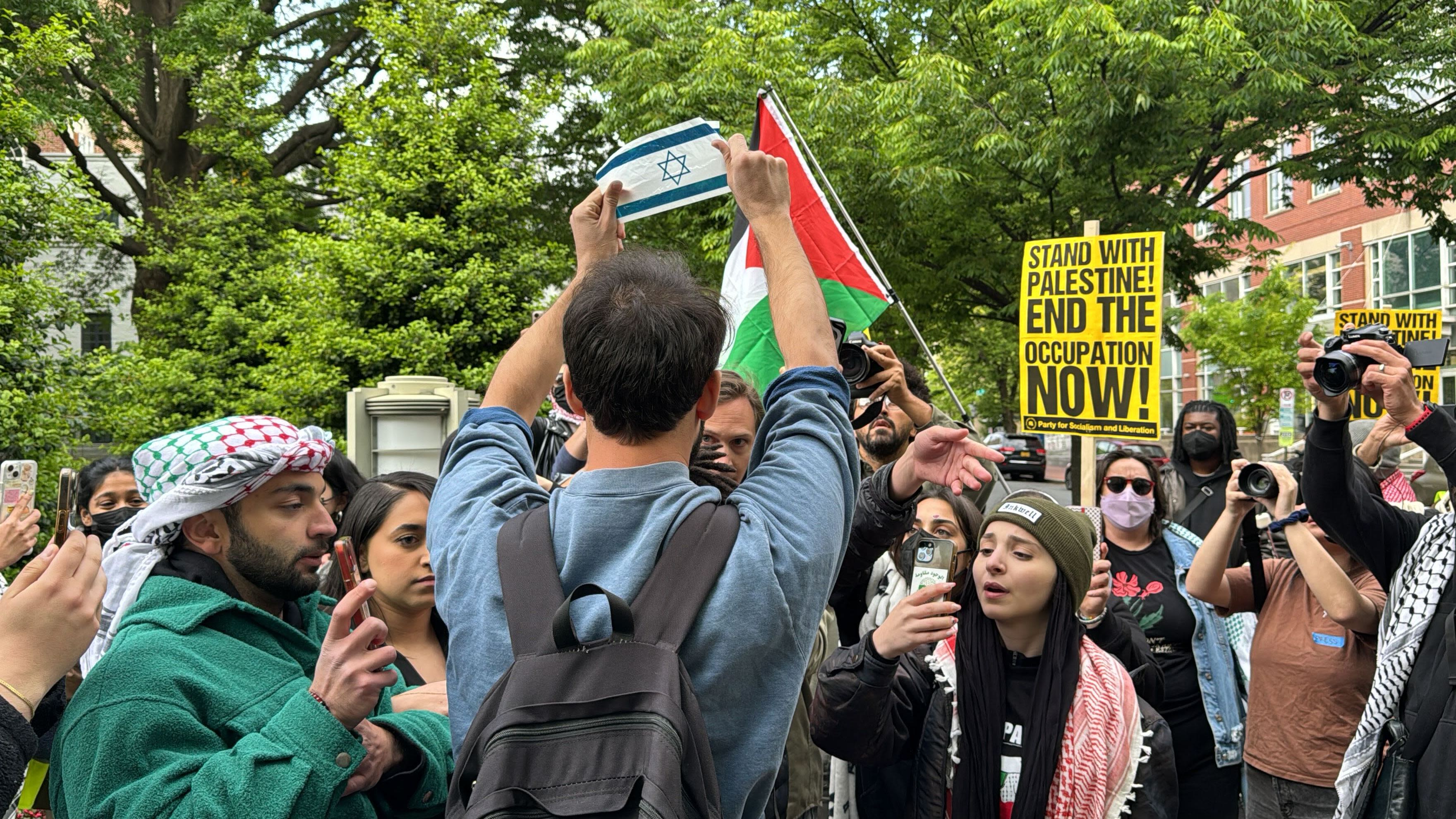 Protesters set up encampment on George Washington University campus