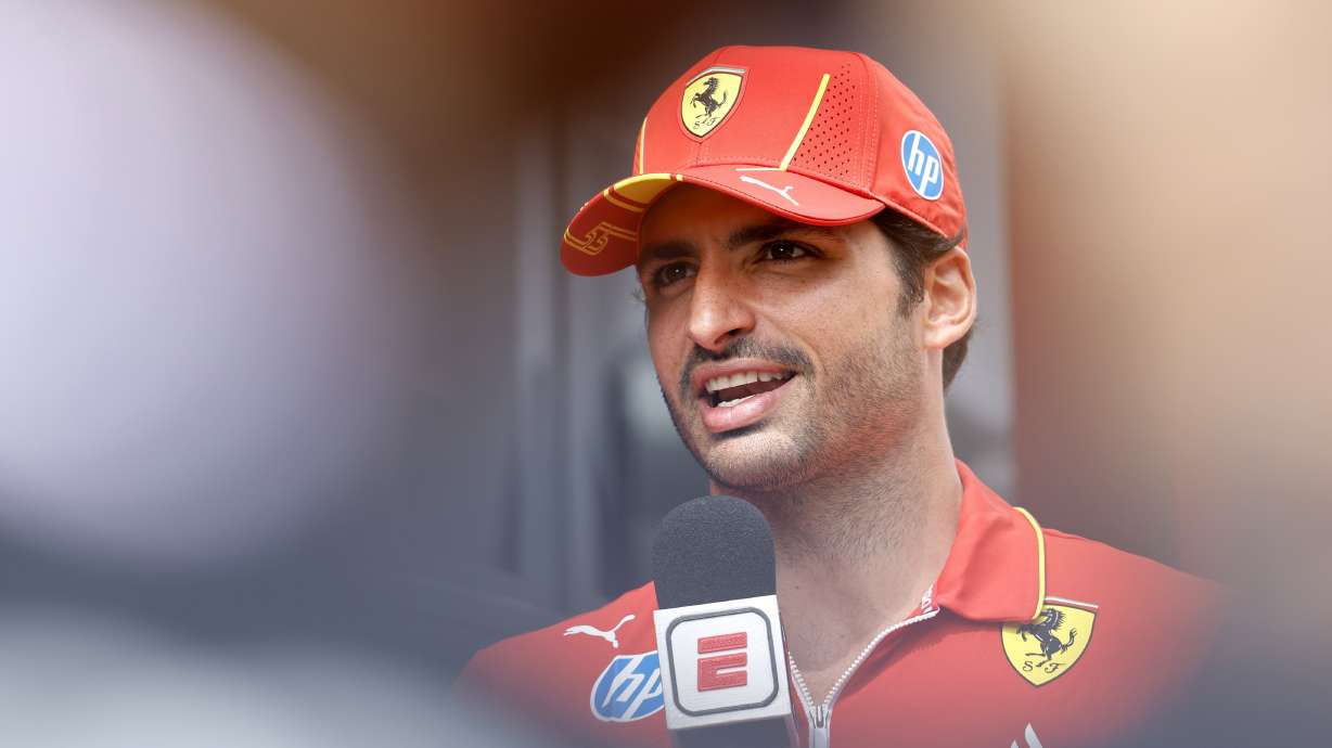 Ferrari driver Carlos Sainz agrees on two-year deal to join Williams Formula 1 team