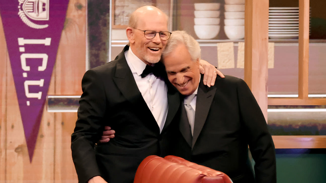 Ron Howard, Henry Winkler Re-Create ‘Happy Days’ Moment for Emmys Reunion