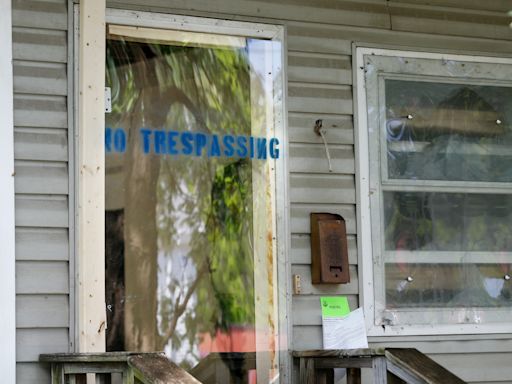 Fires in vacant buildings prompt Louisville to test cracking down on squatters