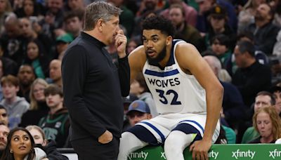 Timberwolves Coach Offers Blunt Quote on Karl-Anthony Towns's Struggles vs. Mavs