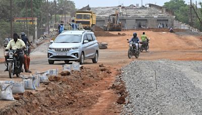 Inordinate delay in completing Pavoorchathram rail overbridge triggers argument at road safety meeting