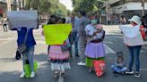 Mazahuas bloquean avenidas del Centro Histórico capitalino; piden vivienda digna