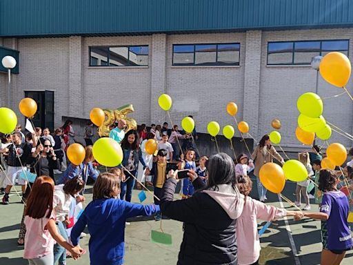 El colegio de La Fresneda, en Siero, celebra su 25 aniversario