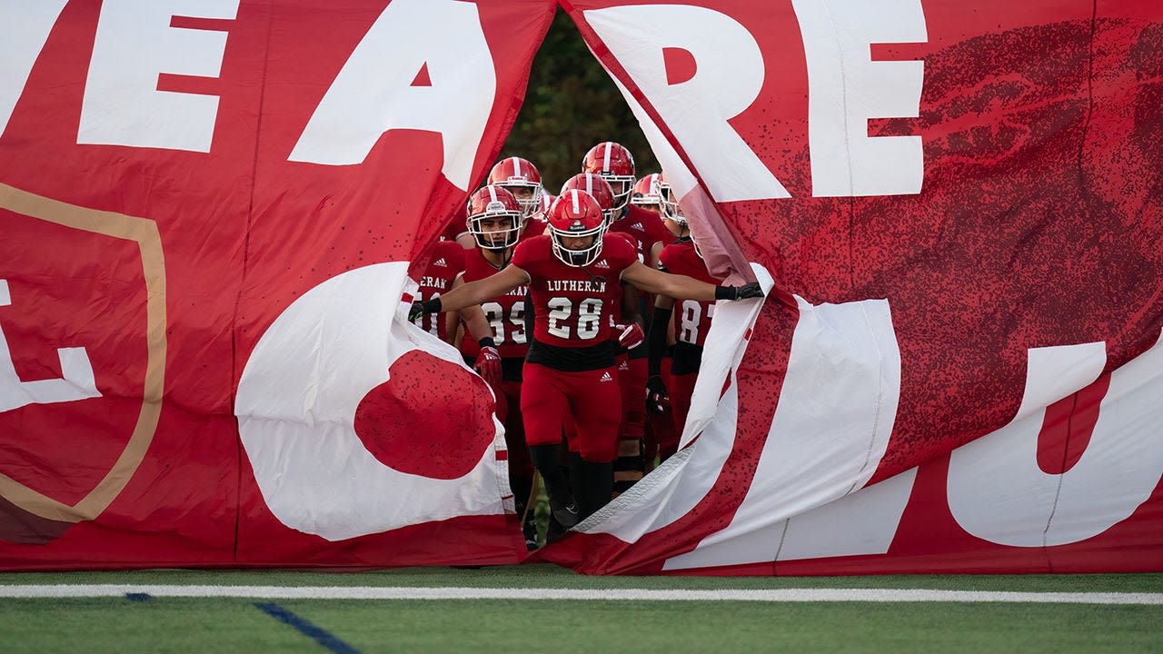 MaxPreps Top 25 high school football scores: No. 5 Bishop Gorman vs. No. 12 Orange Lutheran headlines this week's action