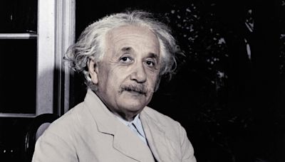 Einstein's 1939 letter, warning of atomic weapons, just sold at auction for $3.9 million